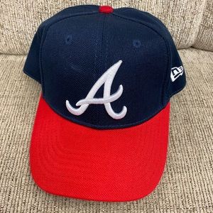 NEW ERA - ATLANTA BRAVES 9TWENTY CAP (NWOT)
